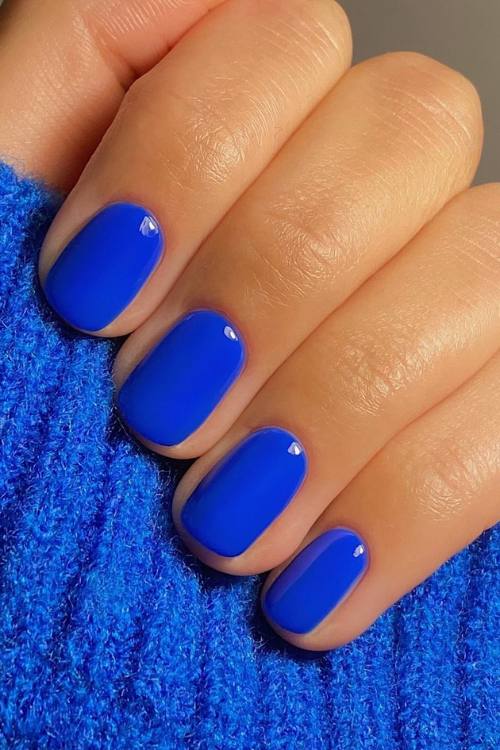 Blue nails