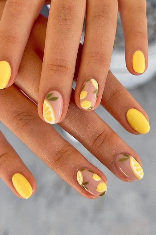 21 Short Summer Nails Guaranteed to Get You Compliments