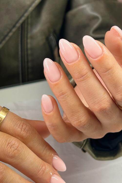 clean girl ombre nails