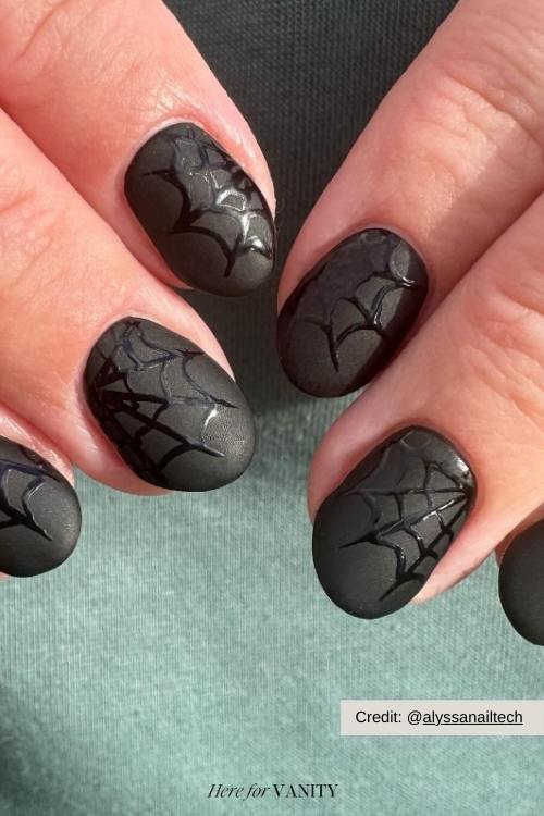 black halloween nails