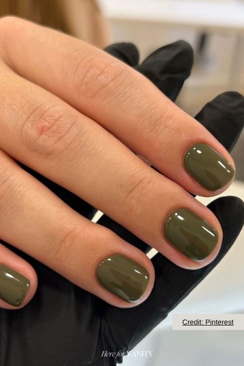Olive green short nails